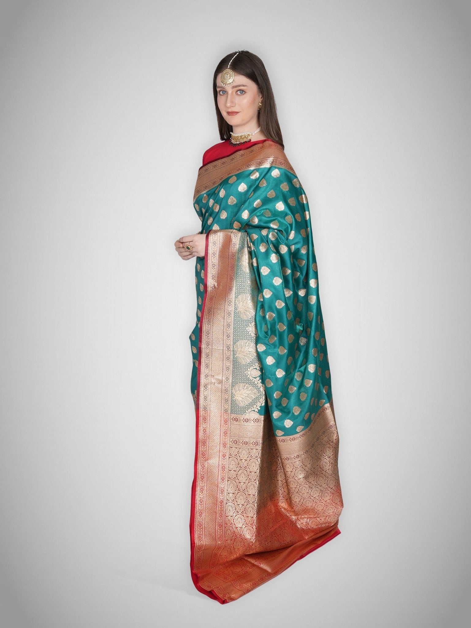 Rashk - e - Qamar – Azure Saree Crimson Zari - ZahratSaree