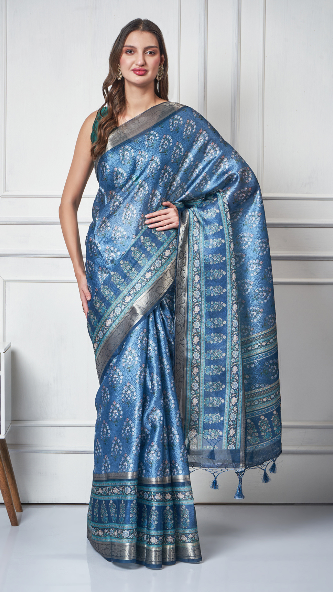 Ameera – Azure Flora Printed Saree by Zahrat