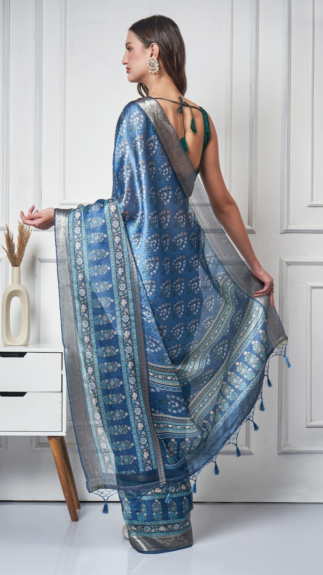 Ameera – Azure Flora Printed Saree by Zahrat