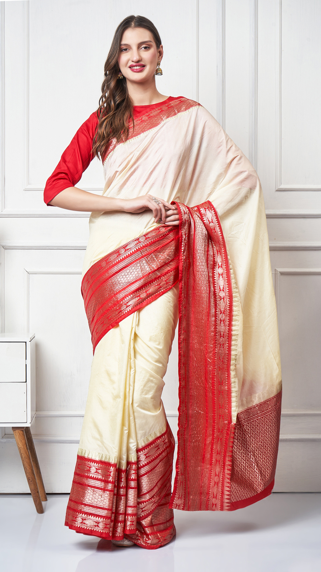 Ishya – Ivory Red Zari Border Saree by Zahrat