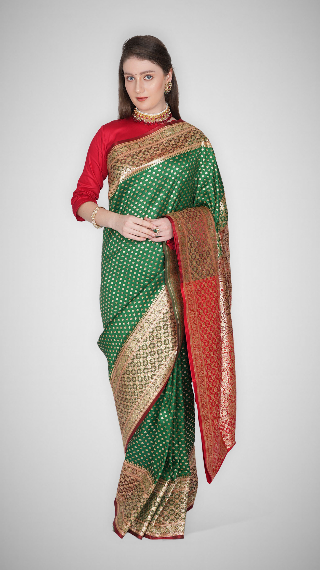 Jahanara – Emerald Saree with Crimson Zari - Zahrat Saree