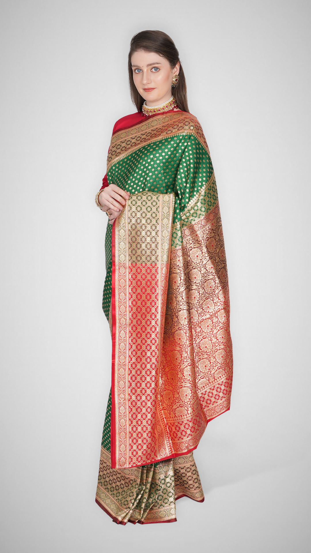 Jahanara – Emerald Saree with Crimson Zari - Zahrat Saree