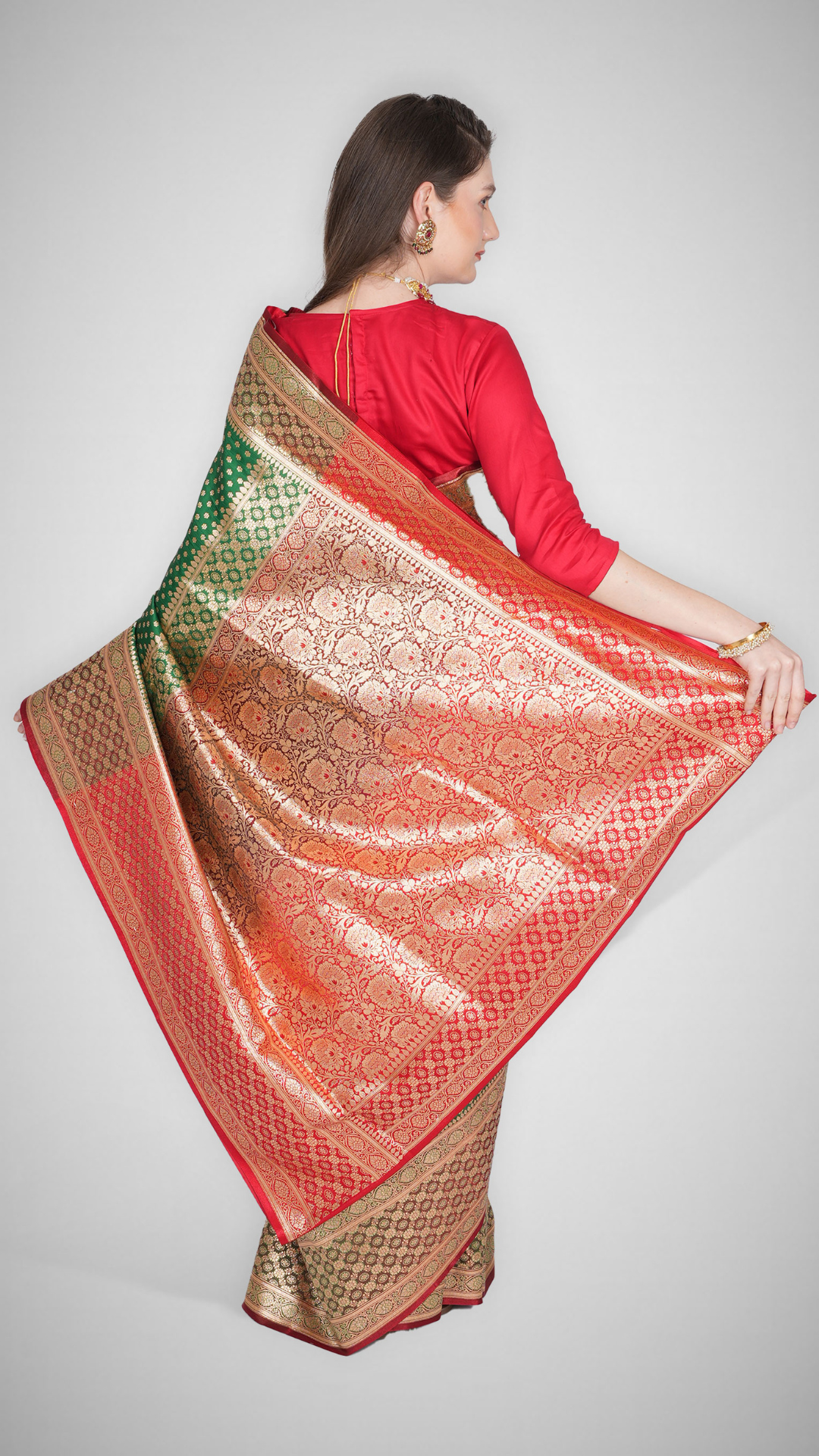 Jahanara – Emerald Saree with Crimson Zari - Zahrat Saree