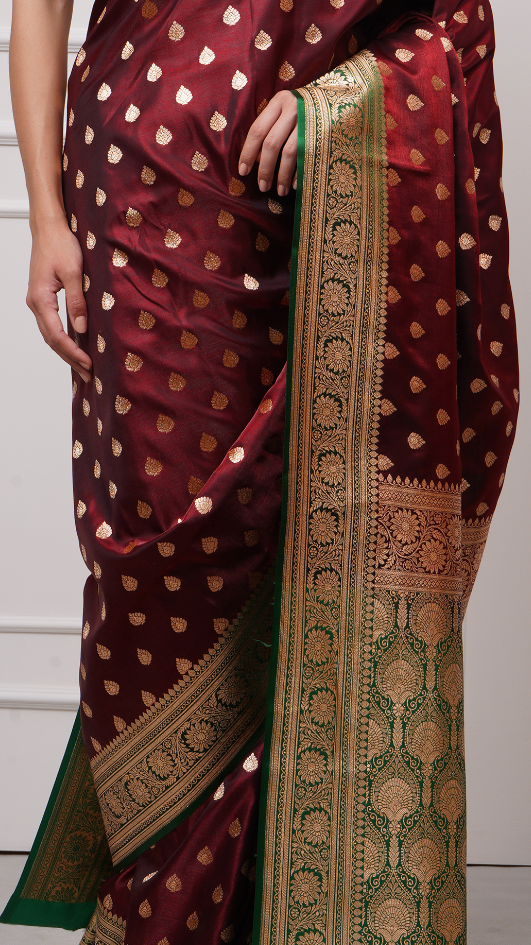 Raaya – Deep Maroon Saree - Zahrat Saree