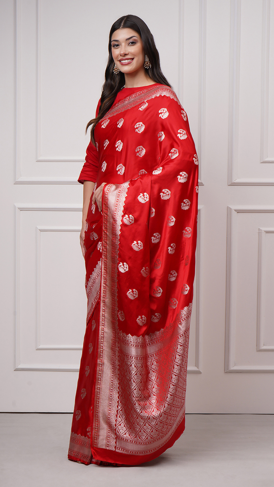 Saanjh – Crimson Red Saree - ZahratSaree
