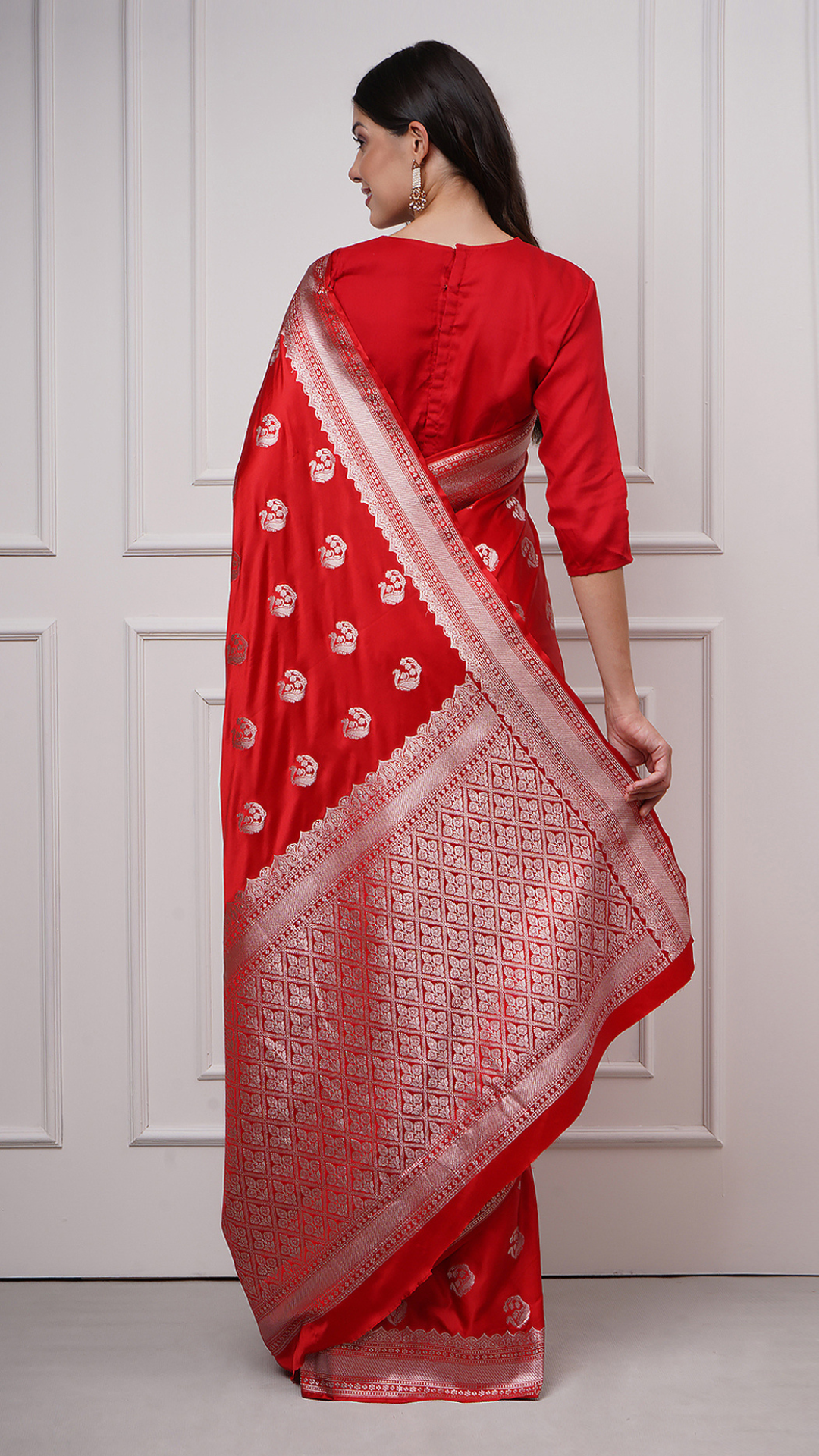 Saanjh – Crimson Red Saree - ZahratSaree