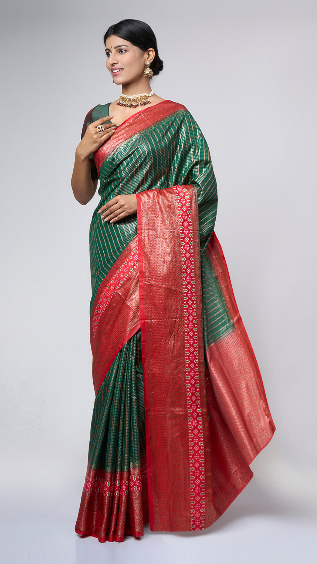 Vermaya - Green silk blend saree with red zari accents - Zahrat Saree