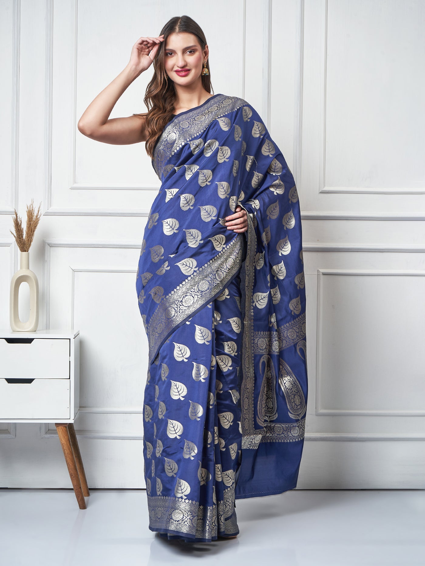 Kyra – Blue Taffeta Saree - ZahratSaree