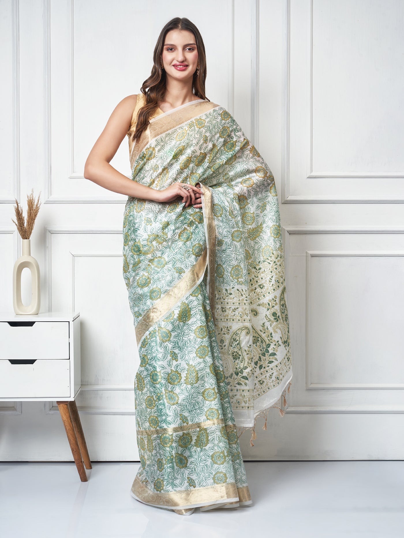 Vanisha – Leaf Whisper Printed Saree - ZahratSaree
