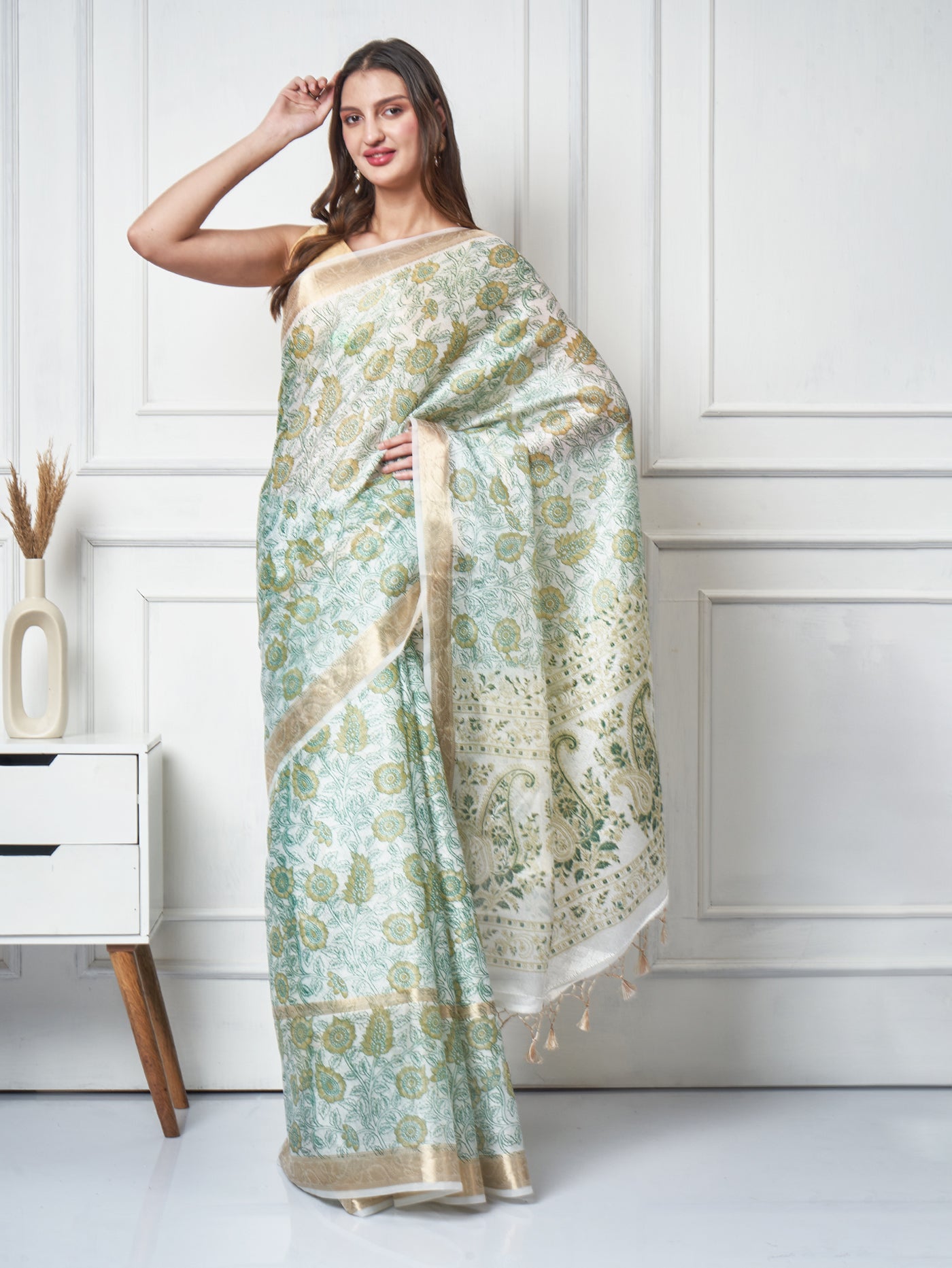 Vanisha – Leaf Whisper Printed Saree - ZahratSaree