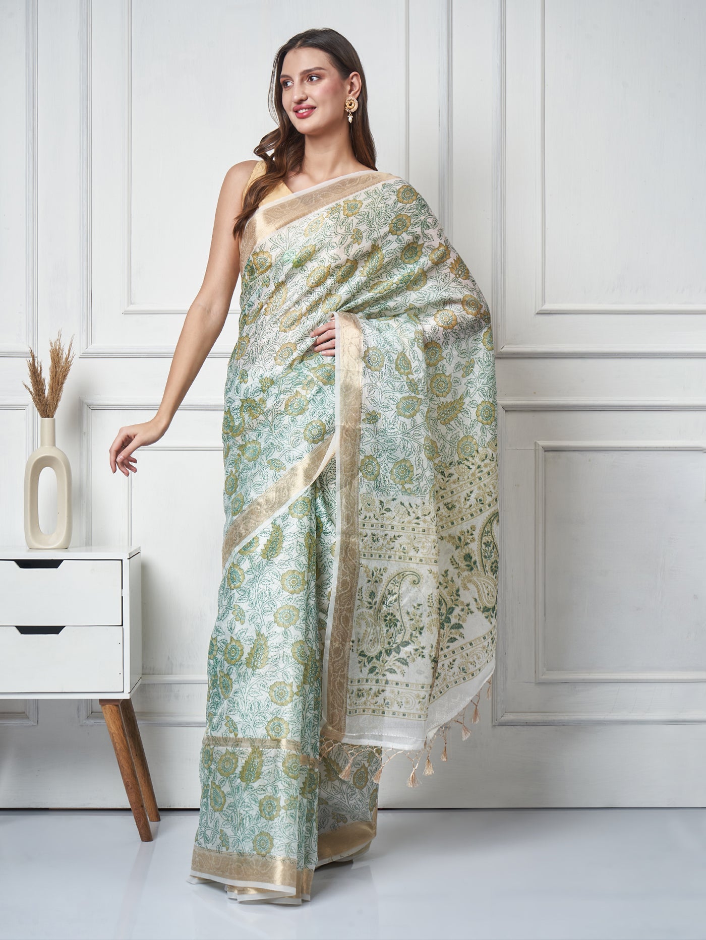 Vanisha – Leaf Whisper Printed Saree - ZahratSaree