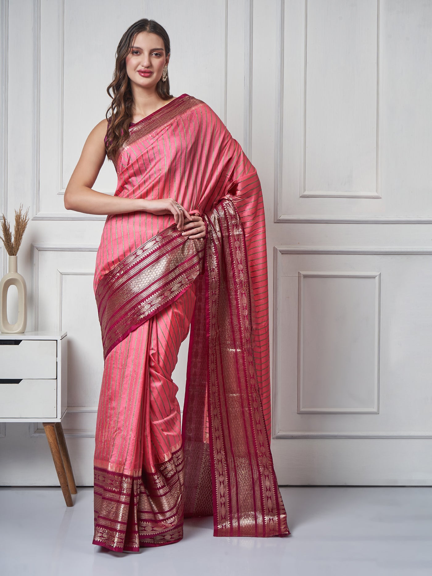 Inaaya – Peach Maroon Silk - Blend Saree - ZahratSaree