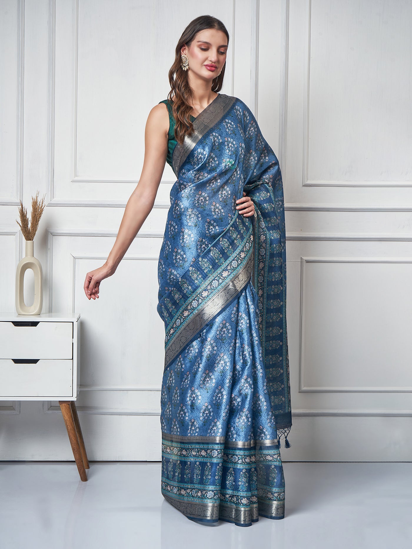 Ameera – Azure Flora Printed Saree - ZahratSaree