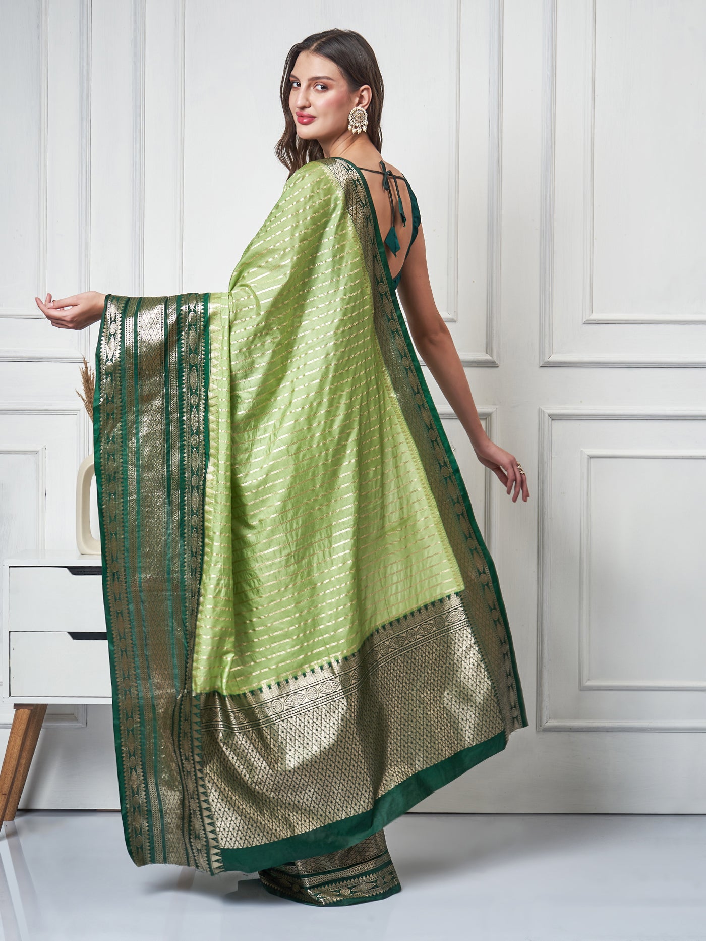 Olive Aura - Pistachio - Olive Green Silk - Blend Saree - ZahratSaree